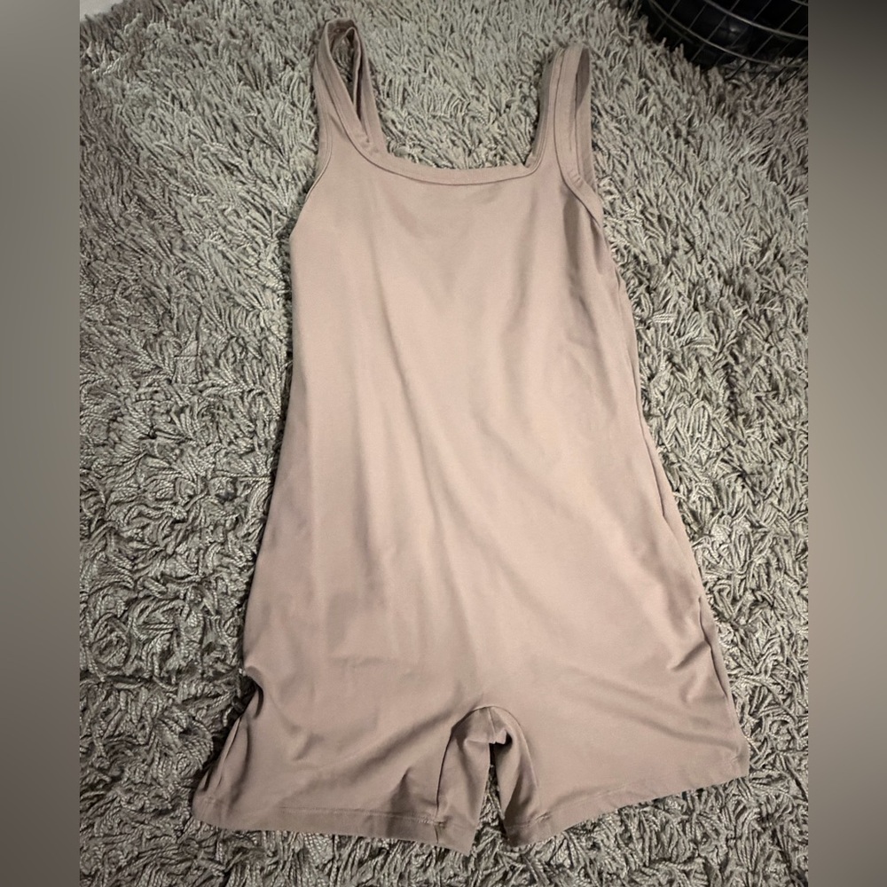 Women's light pink Sleeveless Bodysuit